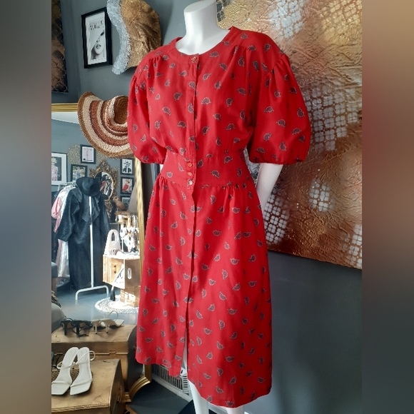Vintage Dresses & Skirts - Vintage 1980's Red Paisley Print Midi Dress